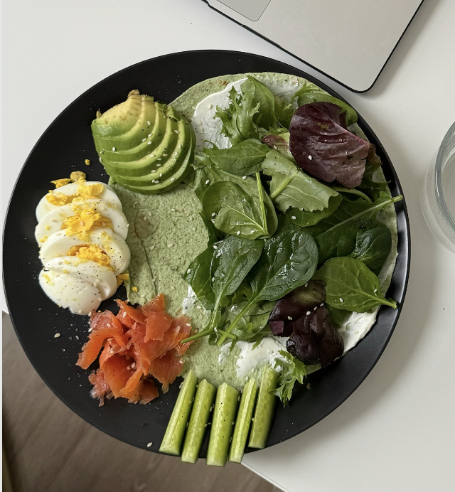 Smoked Salmon and Avocado Salad Plate
